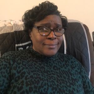 Meet your Posher, Debra